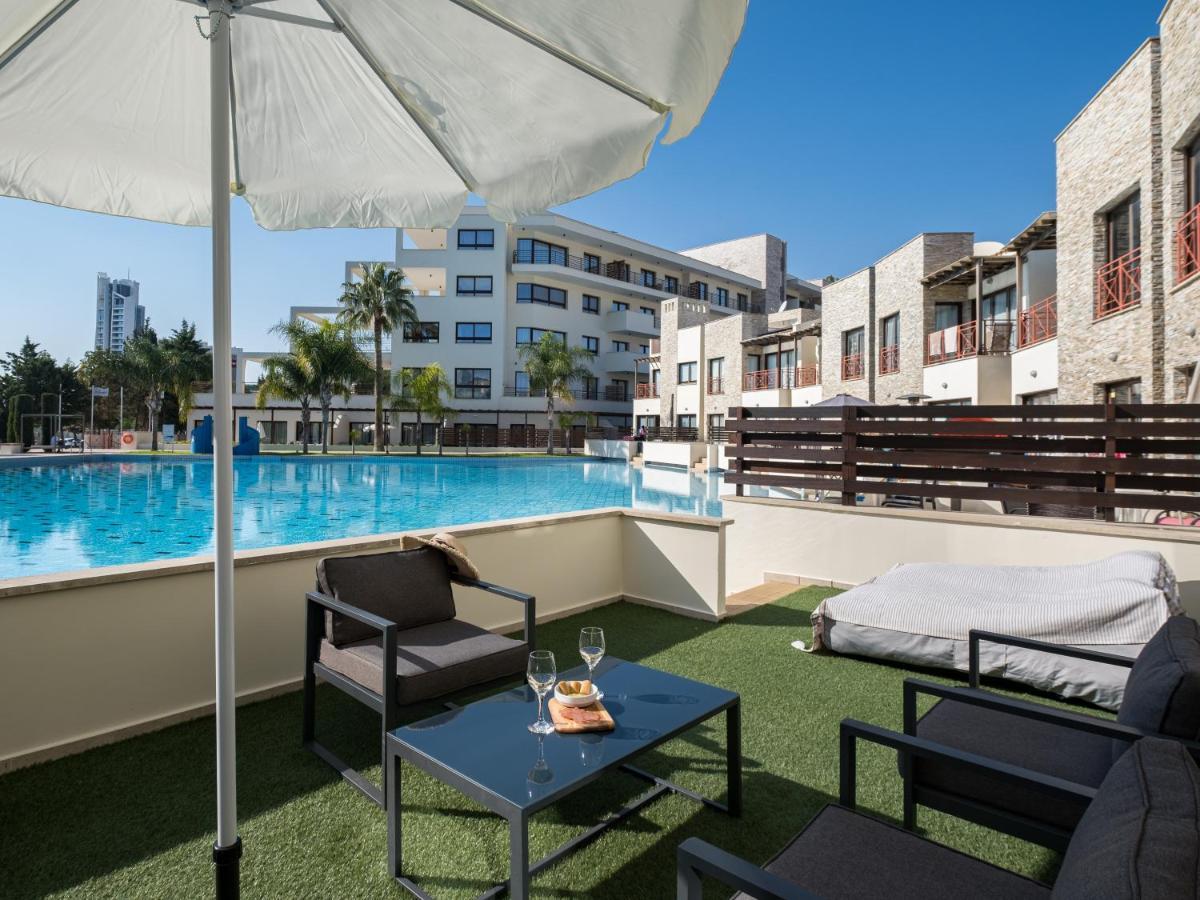 Sanders Aqua Park Resort - Precious 3-Bedroom Holiday Home With Shared Pool Лимасол Экстерьер фото